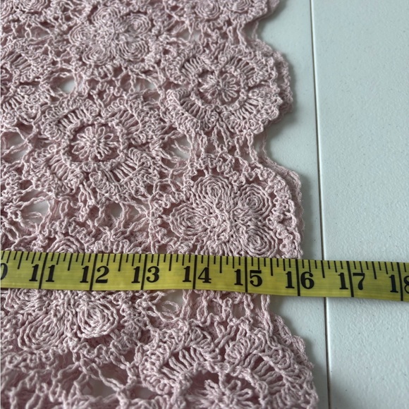 Zara Medium Pink Crochet Crop Top Long Sleeve Boho Scallop Floral Scoop Neckline - Picture 13 of 13